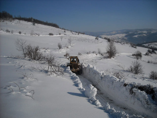 Проглашена ванредна ситуација и у Ивањици; Министарство: Само 245 корисника нема струју