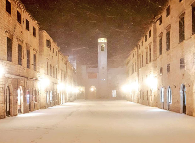 ФОТО: Снег пао у Дубровнику