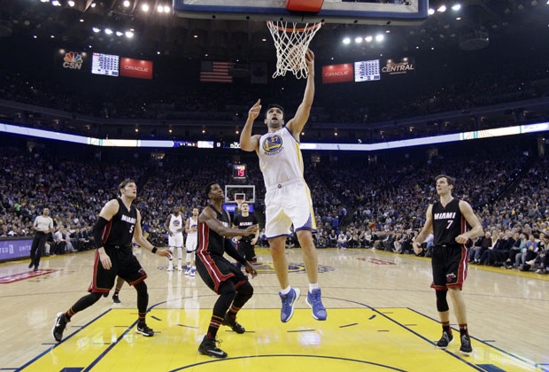 НБА: Боби солидан, Харденов трипл-дабл уз 40 поена