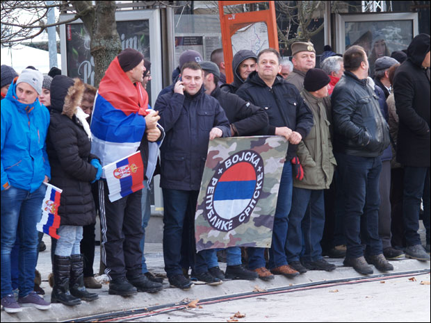 Српској далеко сопствена војска