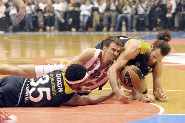 КРАЈ: Звезда - Фенербахче 75:73 