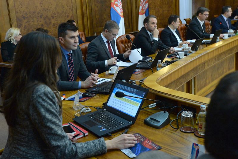 Влада ће сутра реаговати поводом Харадинаја