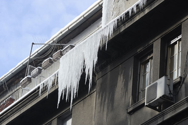 Леденице треба да уклањају станари!