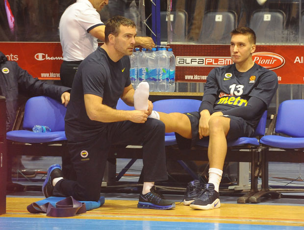 Богдан: Нормално је да вређају, Весели: Ово је за заборав