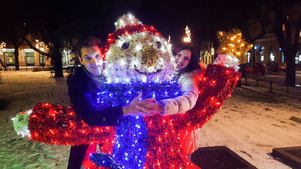 НЕСВАКИДАШЊА ПРОСИДБА: Рекли да на великом платну