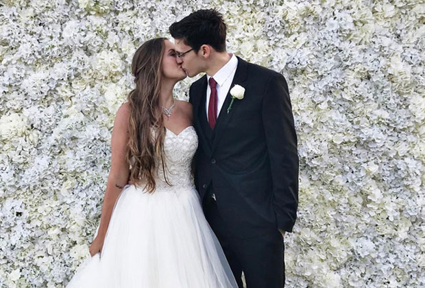 ВЕЉА СТЈЕПАНОВИЋ И ЏЕСИКА ОЛИ: Грађанско венчање у Дубаију 