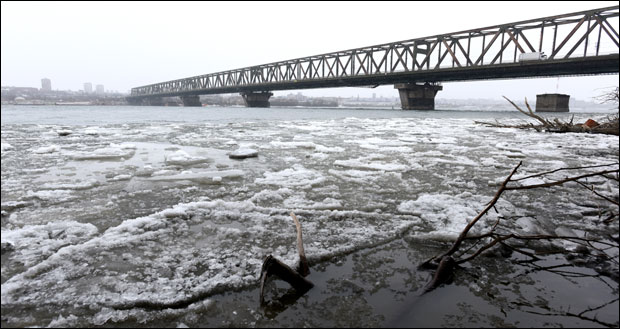 Мађари разбијају чеп код Апатина (ФОТО+ВИДЕО)