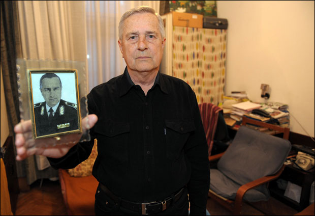 ОДБРАНИО ЖИВОТЕ ВОЈНИКА: Преминуо Владимир Трифуновић, генерал ЈНА