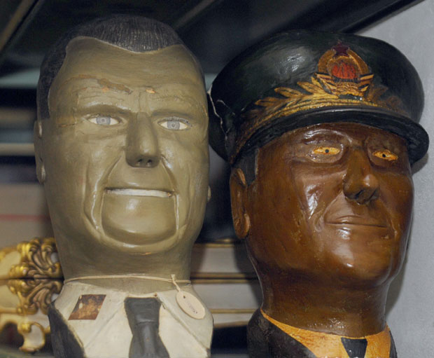 Радник обезбеђења крао Титове експонате