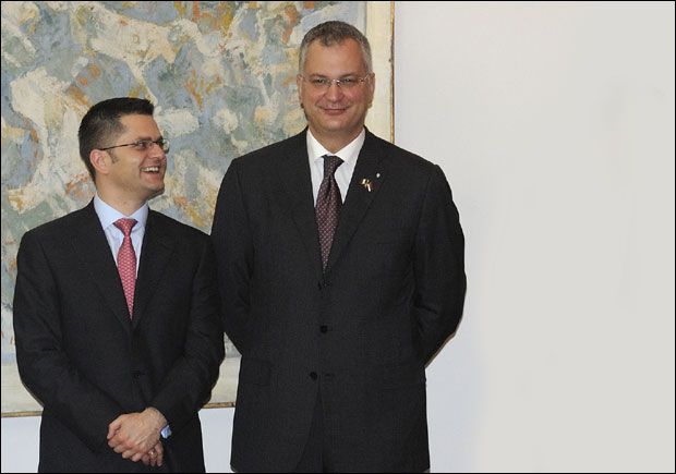 Јеремић рачуна и на демократе