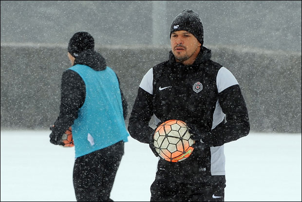 Божинов одлази, Ђилас стигао у Партизан