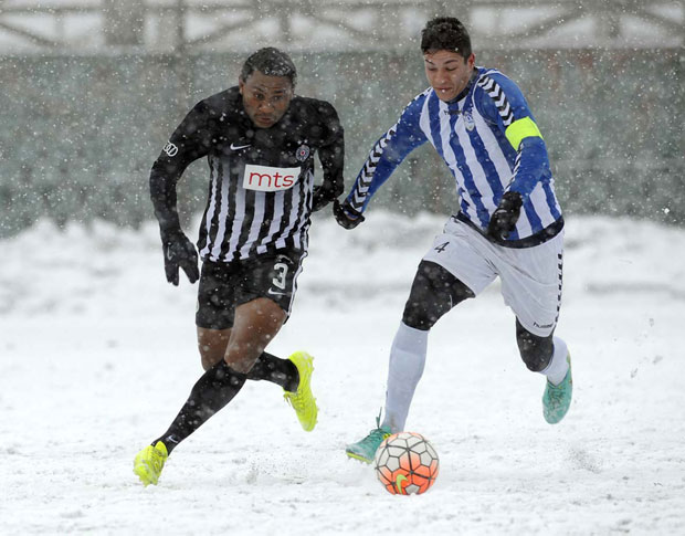 Партизан кренуо шестицом