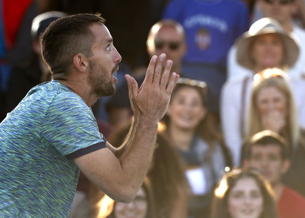 ТРОИЦКИ О СРАМНОМ ПОТЕЗУ ЛОРЕНЦИЈА: Погледао сам га, али... Италијан...