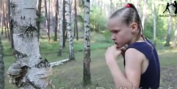 Иако има девет година немојте се са њом качити (ВИДЕО)