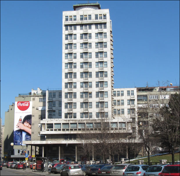 Бришу сувишне касарне