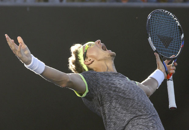 АО: Надал преживео маратон, Истомин прошао даље, Ферер испао