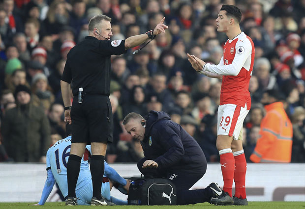 ПЛ: Челси сигуран, судије помогле Арсеналу, Тадић стрелац у убедљивом тријумфу Саутемптона