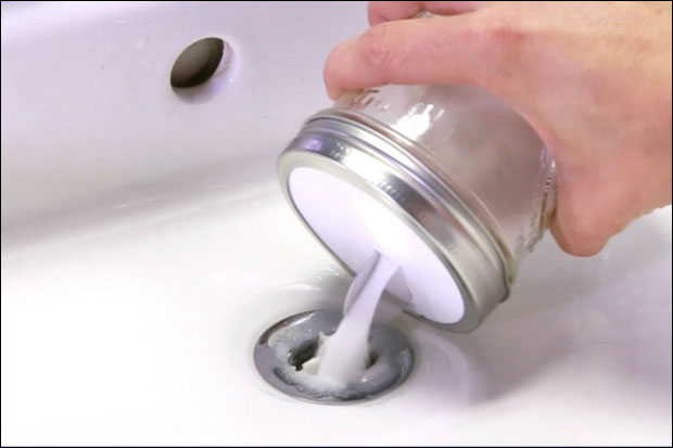 Лако отпушите запушен одвод 