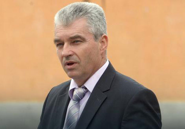 И у учионицама РС дебели минус