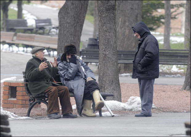 Партизане мучи мали чек