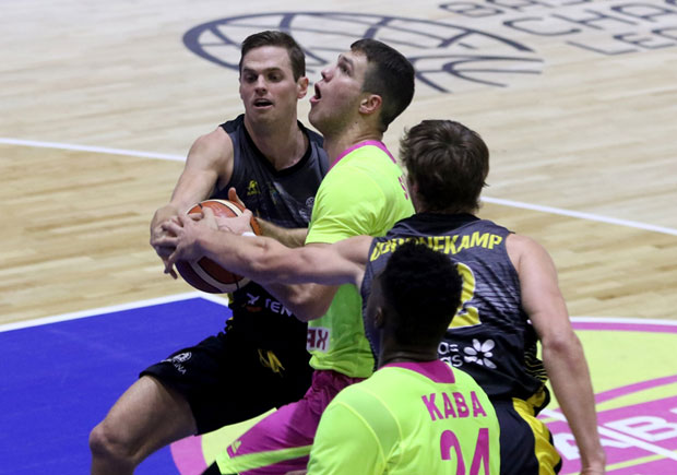 Мега се поразом опростила од Лиге шампиона