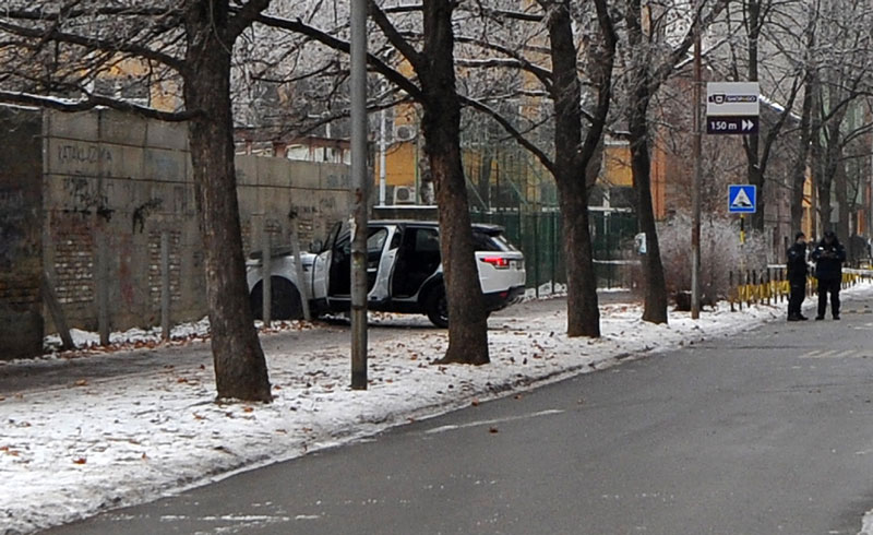 САЧЕКУША У НОВОМ САДУ: Код школе испалио 15 метака