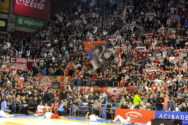 КК Црвена звезда апелује на навијаче: Бодрите спортски
