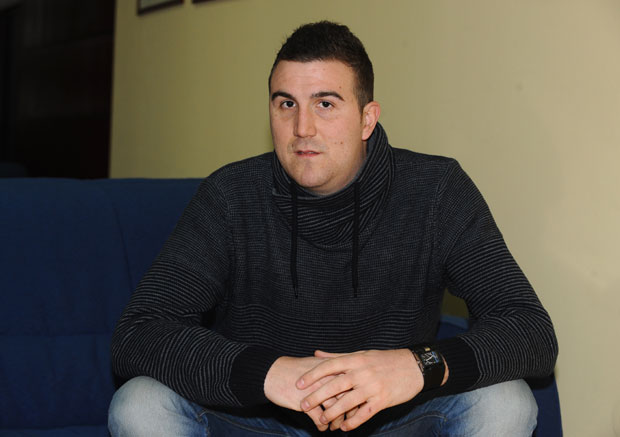 Поповић за “Новости”: Сати су ме делили од смрти