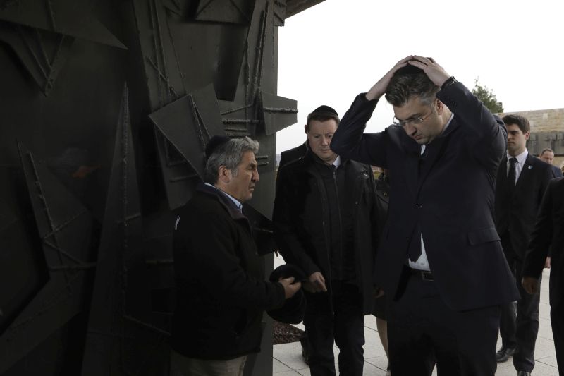 Пленковић: Плоча у Јасеновцу није у спомен усташког режима