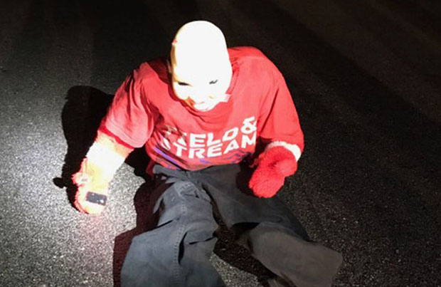 Изашла из аута да помогне, а онда је схватила...