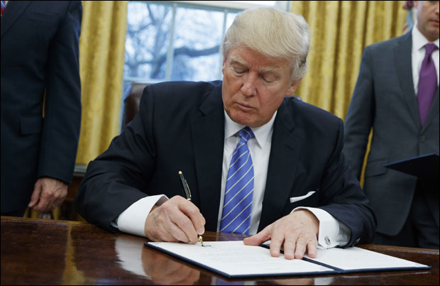 Тужба против Трампа због забране уласка избеглица у САД