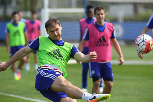 ИВАНОВИЋ ИДЕ У ЗЕНИТ: Формалности до потписа уговора