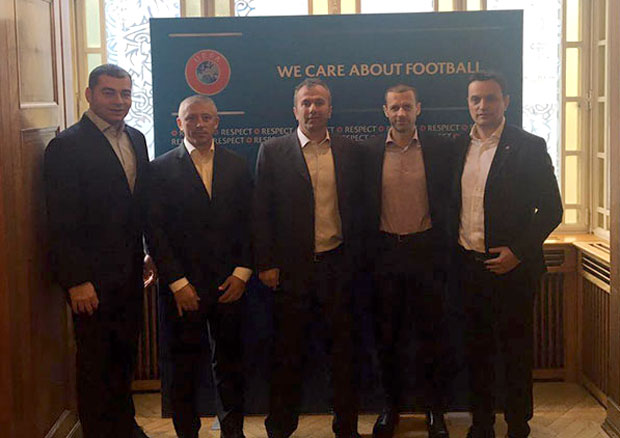 Челници ФСС на самиту УЕФА у Женеви: Дoнaте oдлуке у служби рaзвoјa и унaпређењa фудбaлa