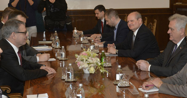 Николић и Заоралек: Дијалог Београда и Приштине мора да се настави