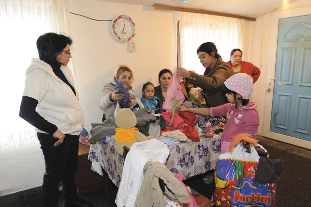 Весна - десна рука сваке ромске куће