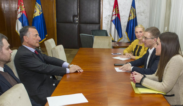 Стефановић и Фратини о мигрантској кризи, приступању ЕУ