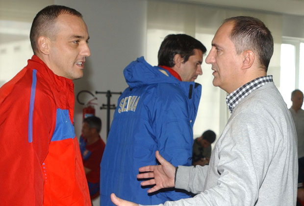 УЕФА ОБЈАВИЛА ЛИСТУ СТРЕЛАЦА: Хејнкес први, Ковачевић други