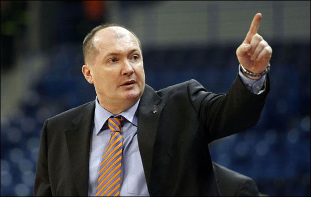 Караџић за “Новости”: Приоритет је разговор са играчицама