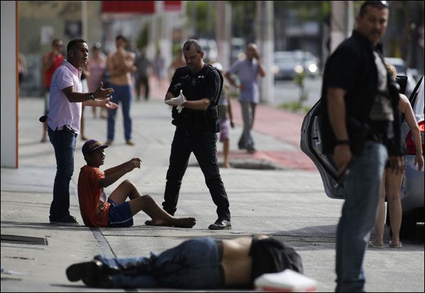 Банде харају Бразилом