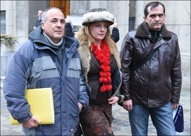 Наставници настављају штрајк глађу