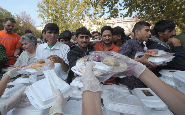 ИЗ Србије позвала друге верске заједнице да заједно деле оброке бескућницима