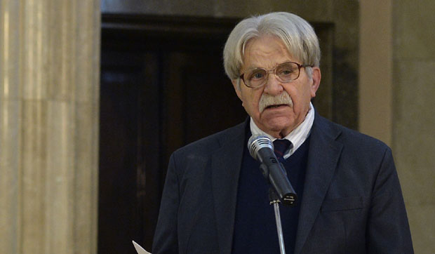 Љубивоје Ршумовић отворио пиротски Салон књиге: Живим да бих писао