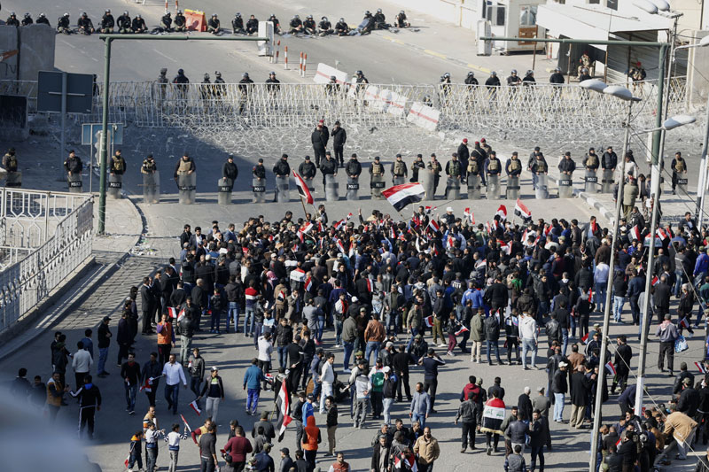 Две бомбе пале у зелену зону у Багдаду