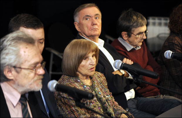 Домаћи текст поново на сцени