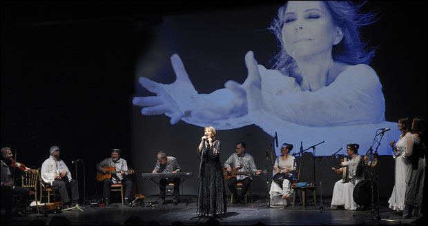 Биља Крстић и Бистрик представили Свод 