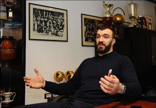 Пековић за “Новости”: Још се боримо с дуговима