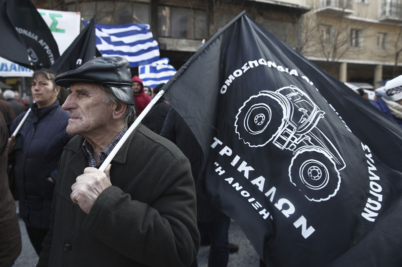 Пољопривредници делимично одблокирали гранични прелаз Богородица - Евзони