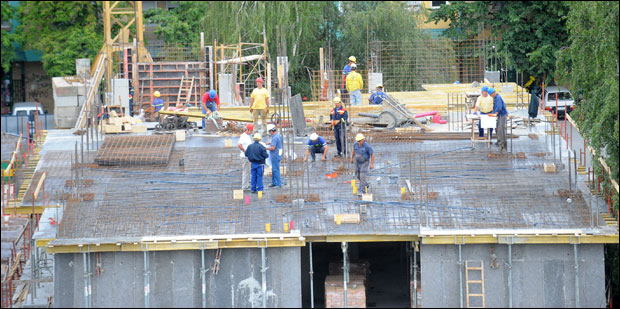 БОЉИ ДАНИ ЗА НЕИМАРЕ: Из темеља ниче 200.000 квадрата