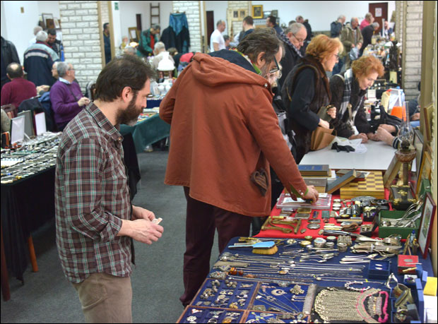 Титов сат 950 евра