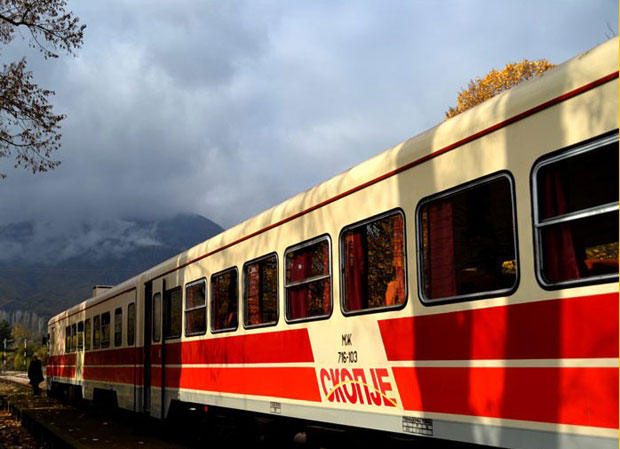 ПОТПУН ПРЕКИД ЖЕЛЕЗНИЧКОГ САОБРАЋАЈА: Стоје сви возови у Македонији